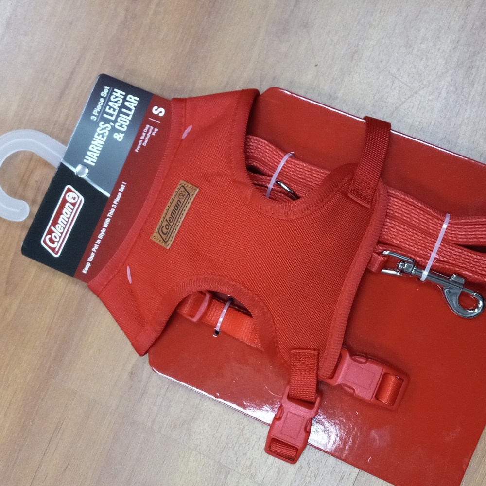 Coleman dog harness/collar/ leash
